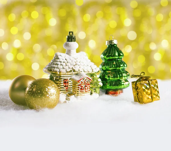 Рождественские украшения, винтажный дом, елка, шары, gif — стоковое фото