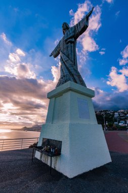 İsa heykeli, Madeira