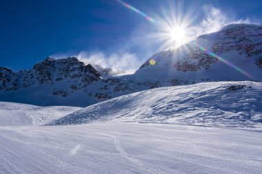 İtalya, güneşli dağ