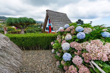 Geleneksel Madeira ev