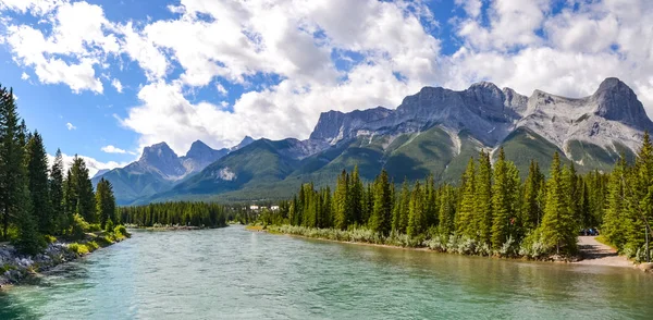 Mountain Range Spreads View Just Pine Forest Spreads Landscape Rivers — Stock Photo, Image