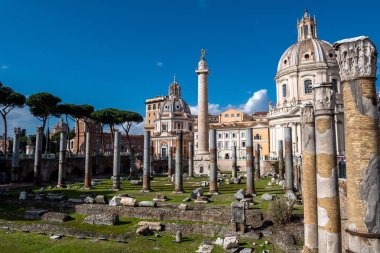 Roma İtalya'nın Roma Forumu, Trajan'ın sütun