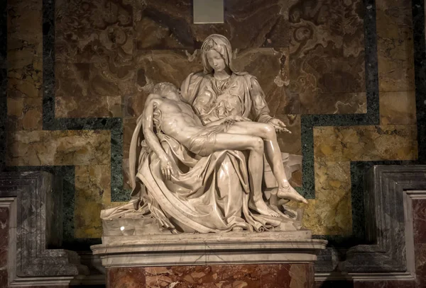 Pieta Beeldhouwwerk Van Michelangelo Pietersbasiliek Rome — Stockfoto