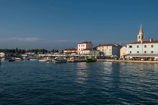 Picturesque Village Fazana Croatia Old Church Boats Harbor — Stock Photo, Image