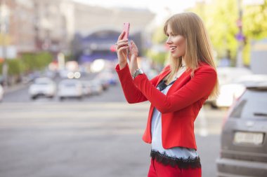 Sarışın beyaz iş kadını arıyorum güzel zengin lüks