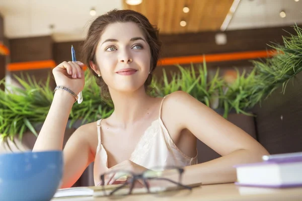 Young Brunette Caucasian Woman Cafe European City Study Reading Book — Stock Photo, Image