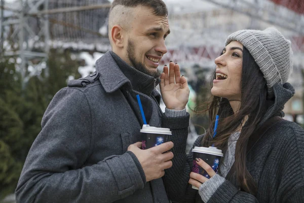 Prachtige Mooie Kaukasische Vrouw Met Een Man Een Wandeling Europese — Stockfoto