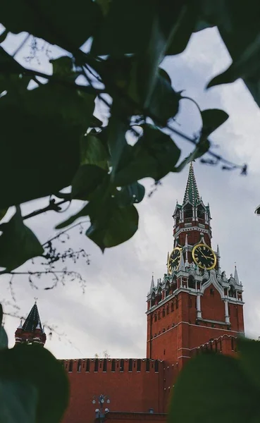 Torre Spasskaya Moscou Praça Vermelha Tempo Nublado — Fotografia de Stock