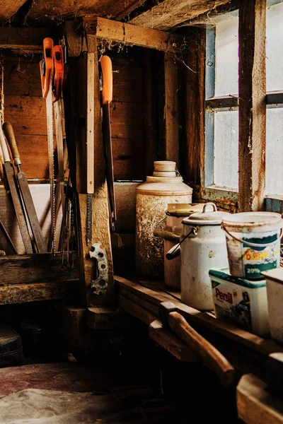 Bauwerkzeuge Einer Alten Bäuerlichen Werkstatt — Stockfoto