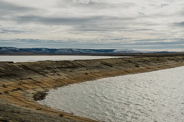 ayrı göl ve rezervuar