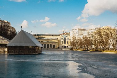 Chistye Prudy kışın Moskova 'da