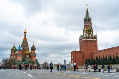 Moskova 'da Kızıl Meydan Bulutlu havada