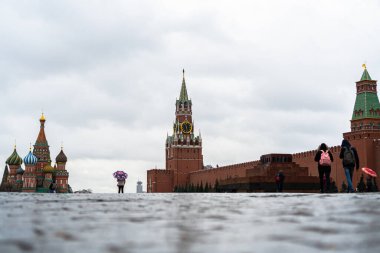 Moskova 'da Kızıl Meydan Bulutlu havada