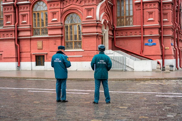 Funcionários Emercom Estão Praça Vermelha Moscou Março 2020 — Fotografia de Stock