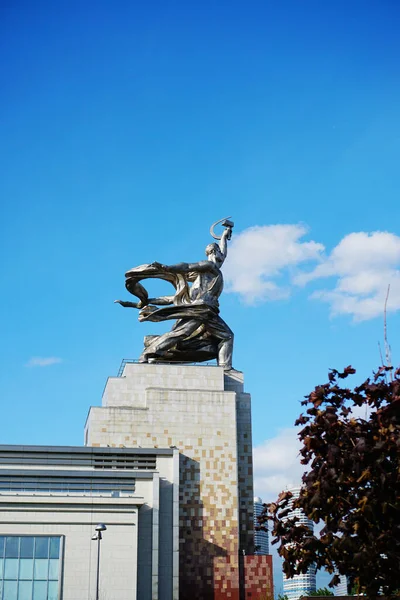 Monumento Campesina Trabajadora Colectiva Moscú Vdnh Primavera — Foto de Stock