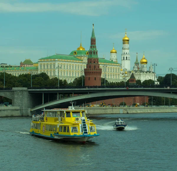 29.08.2016 Moskova. Moskova Nehri üzerinde gezinti. — Stok fotoğraf