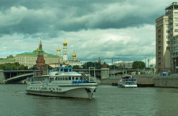31.08.2016 Moskova. Kremlin ve kent merkezinin görünümü. — Stok fotoğraf