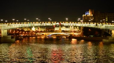 Akşam Moskova. Şehir merkezinin görünümü.