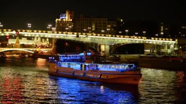 06.08.2016 akşam Moskova. Moskova Nehri üzerinde gezinti.