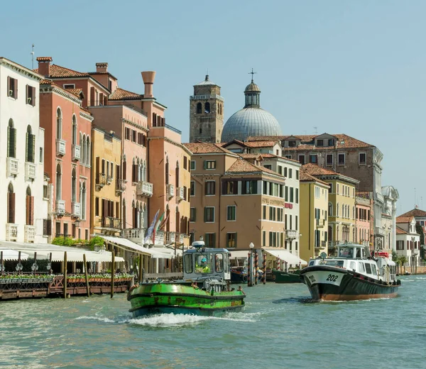 2019 Італія Венеція Корабель Гранд Каналі День — стокове фото