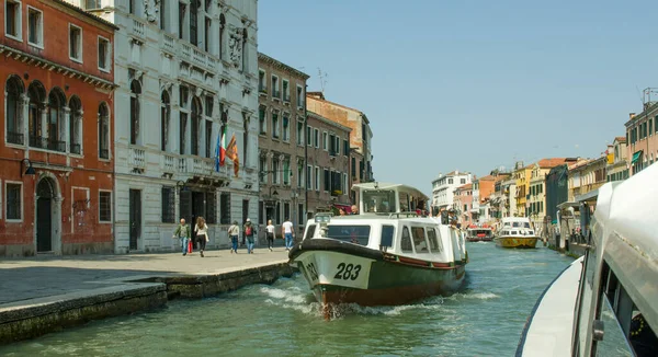 2019 Italië Vaporetto Aan Het Kanaal Venetië — Stockfoto