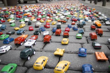 Oyuncak arabalar trafik sıkışıklığı