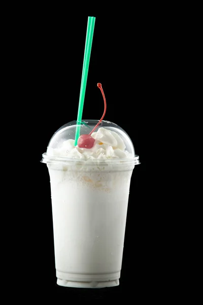 Milkshake in een glas. — Stockfoto