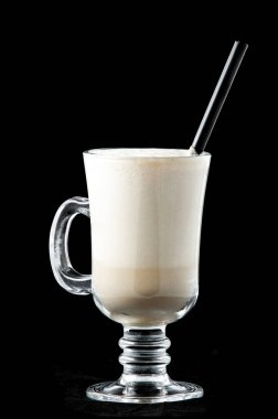 Bardakta dondurmalı kahve..