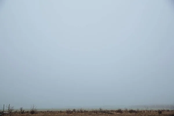 Дождливый облачный пейзаж неба  . — стоковое фото