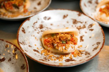 Ekmek arası rotan kebabı.