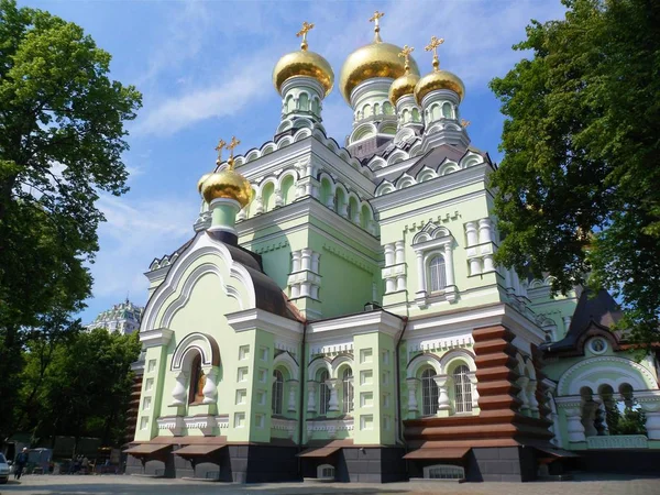 Kutsal koruma Manastırı, bir manastırda Kiev şehir