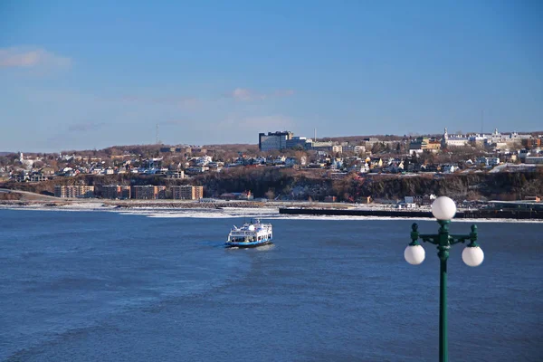 Barco canadense no mar frio do Norte — Fotografia de Stock