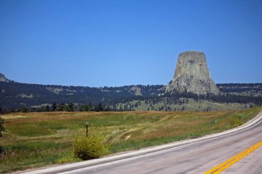 Wyoming 'deki Şeytan Kulesi' nin manzarası.