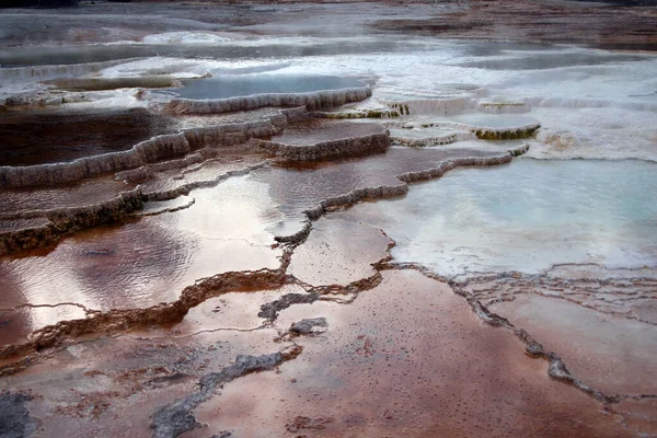 Yellowstone Hiç Bitmeyen Ölü Toprakları — Stok fotoğraf