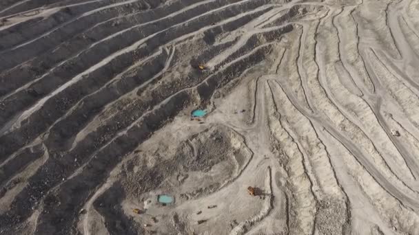 鉱物の抽出と巨大な採石場 — ストック動画