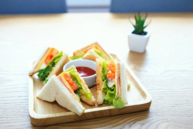 Sandviç yemeye hazır