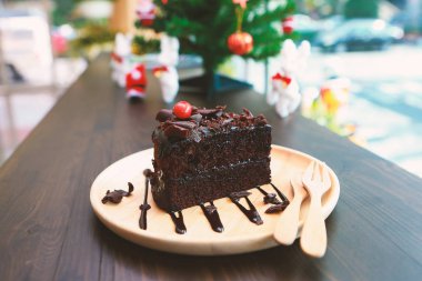 karanlık çikolatalı kek