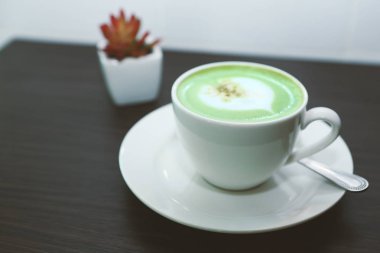 Yeşil çay matcha.