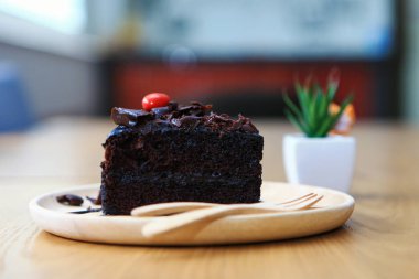 karanlık çikolatalı kek