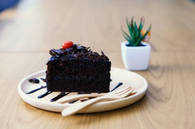 karanlık çikolatalı kek