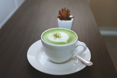 Yeşil çay matcha.