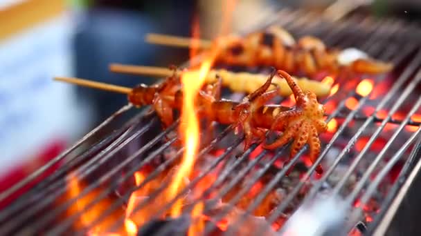 Calamar Parrilla Comida Tailandesa Callejera — Vídeo de stock