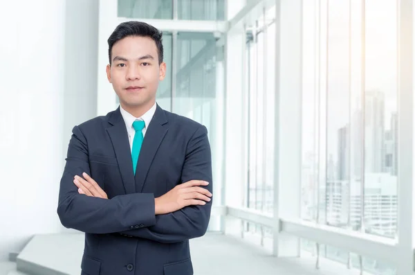 Businessman standing in office — Stock Photo, Image