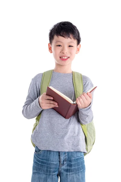 Uczniak czytanie książki nad białym — Zdjęcie stockowe