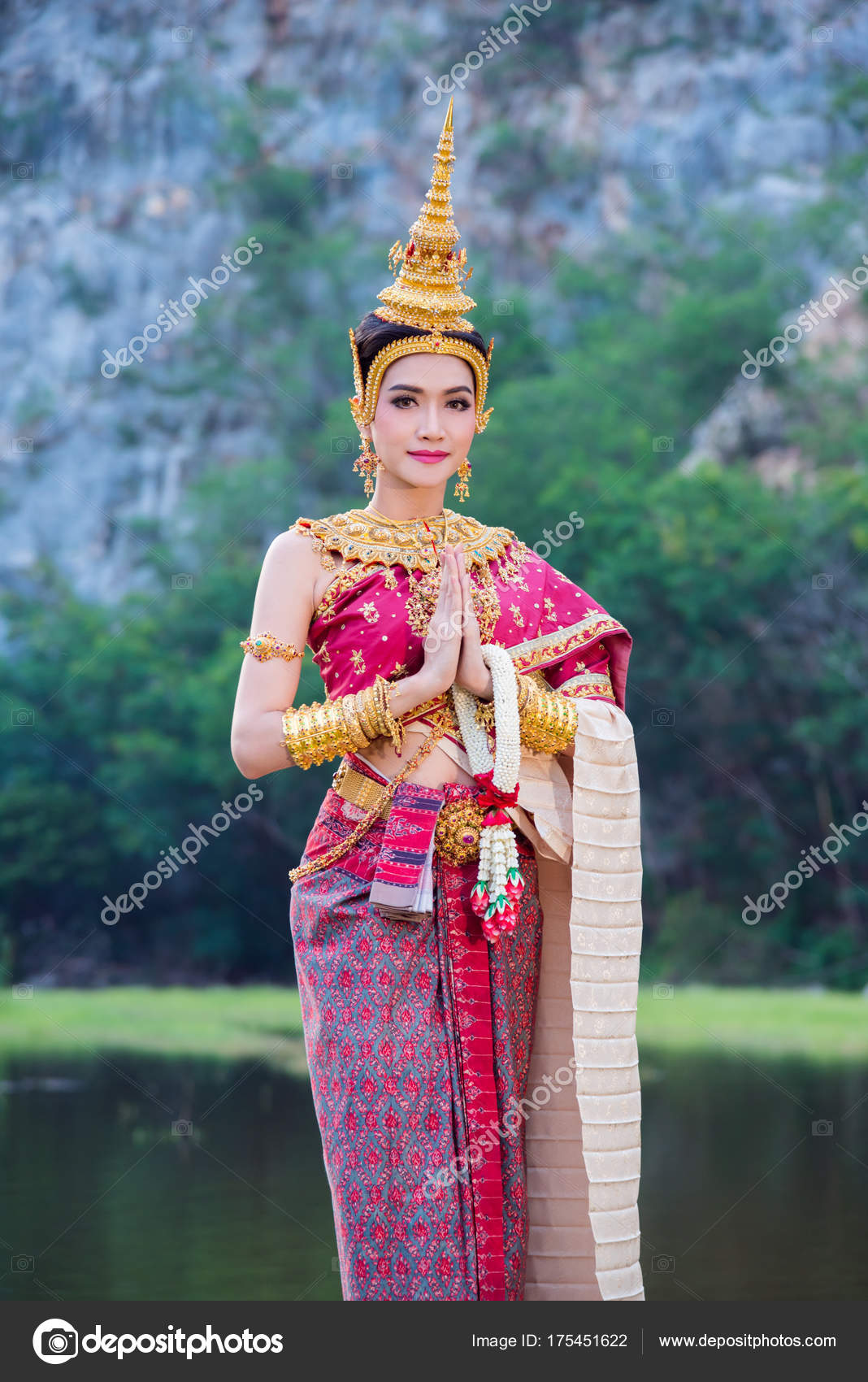 Traditional Thai Clothing