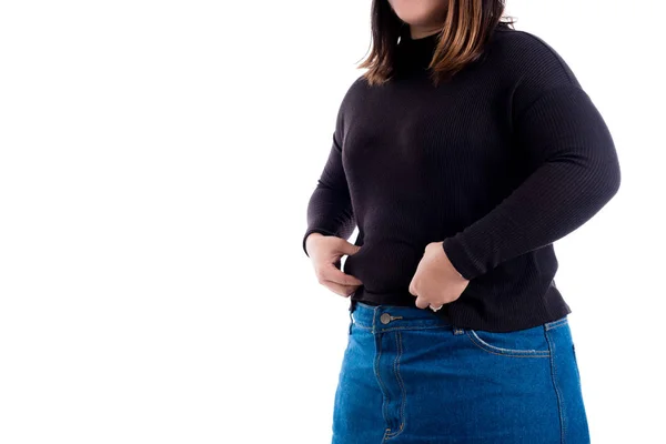 Mujer gorda en tela negra de pie sobre blanco —  Fotos de Stock