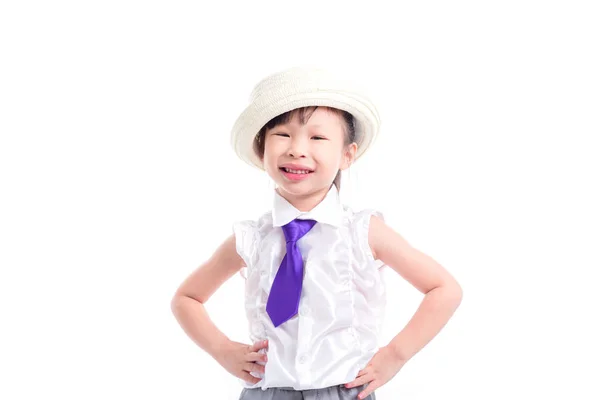 Menina vestindo chapéu e sorrisos sobre fundo branco — Fotografia de Stock