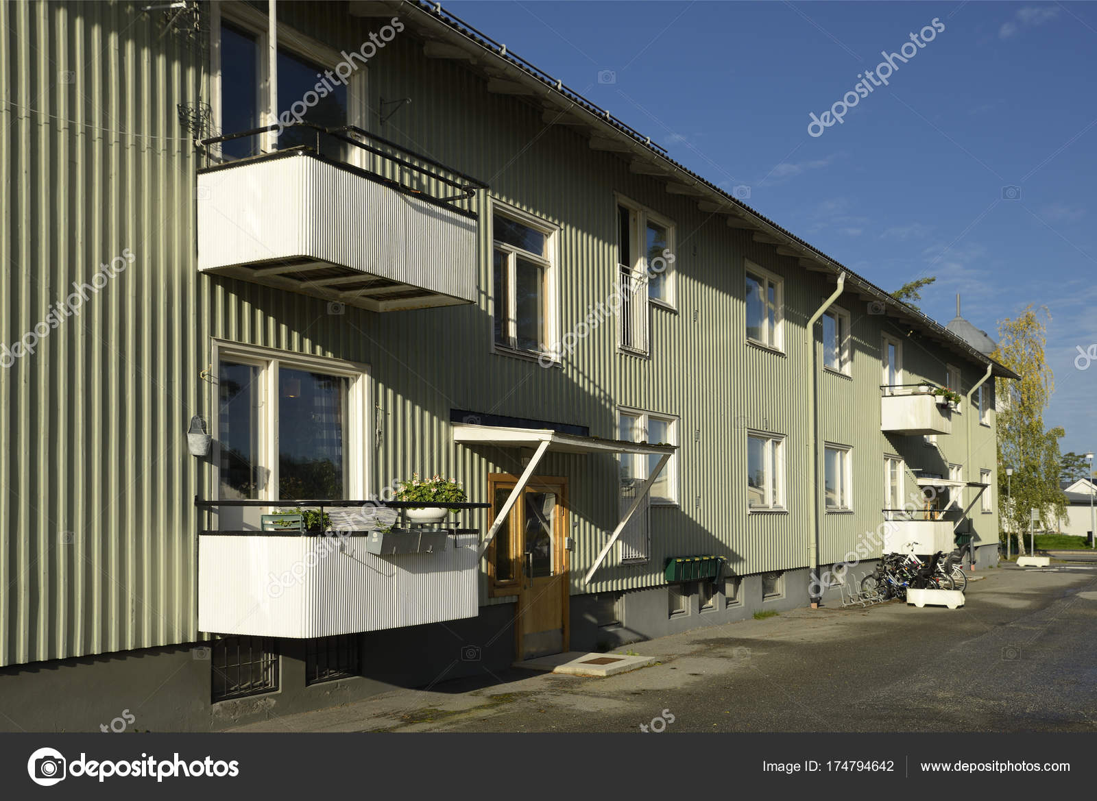 Casa classe média sueca — stock photo © a40757 #174794642 Classe a casa