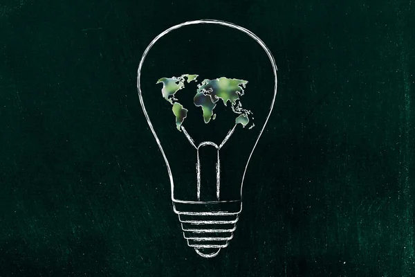 Glühbirne mit Weltkarte aus Blättern, grüne Wirtschaft — Stockfoto