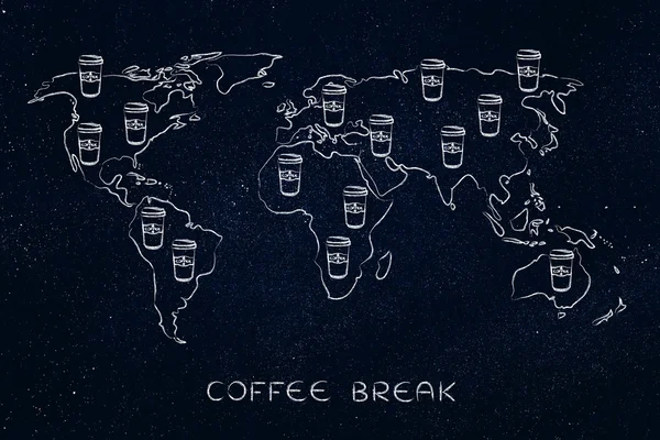 Gobelets à café partout sur une carte du monde — Photo